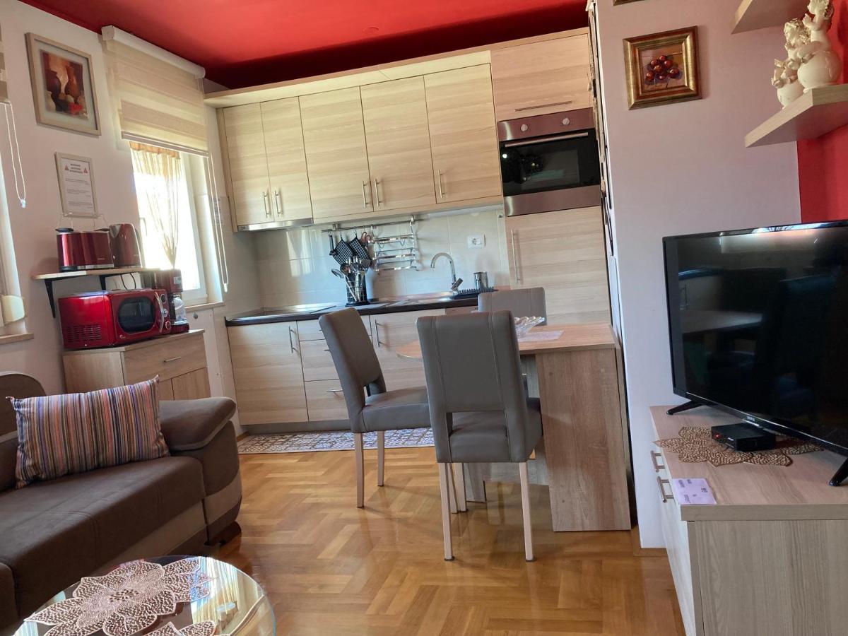 Apartment Capriati With Parking Garage Umag Exterior foto